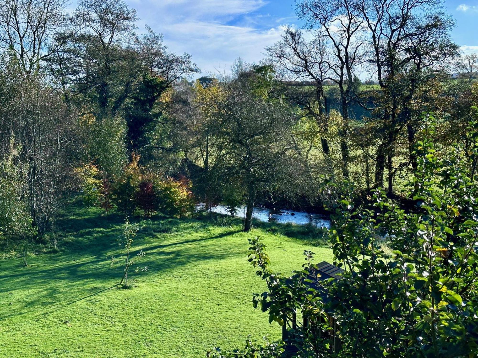Riverbank Cottage Lancaster Quarto foto